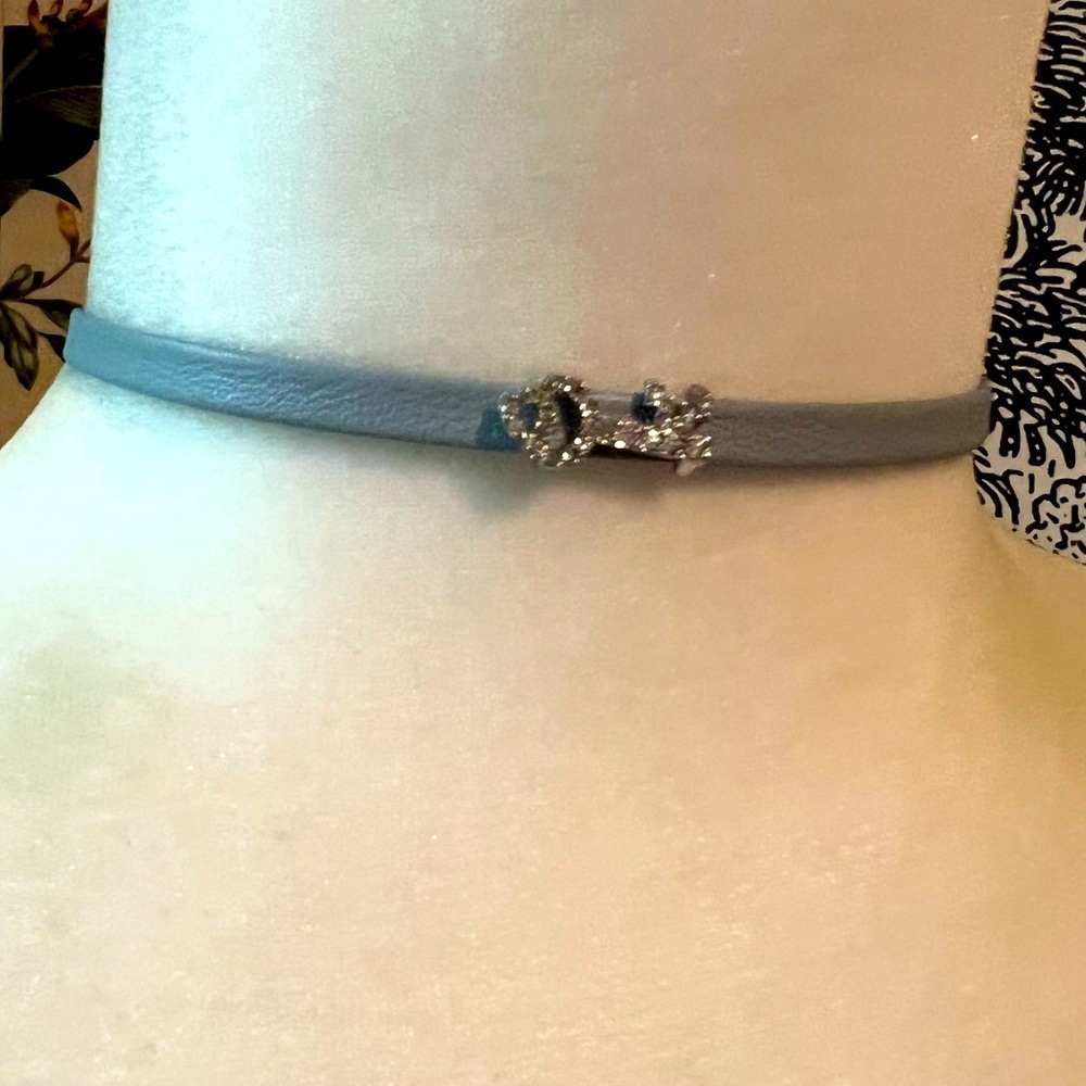 Gray Choker Rhinestone Key Necklace Express - Picture 2 of 9